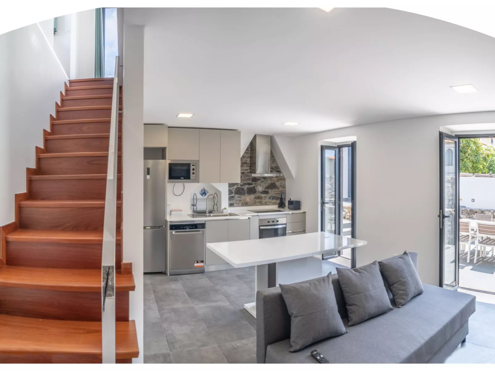 "Casa Lanço" mit Garten und Grill-Image-tags.info