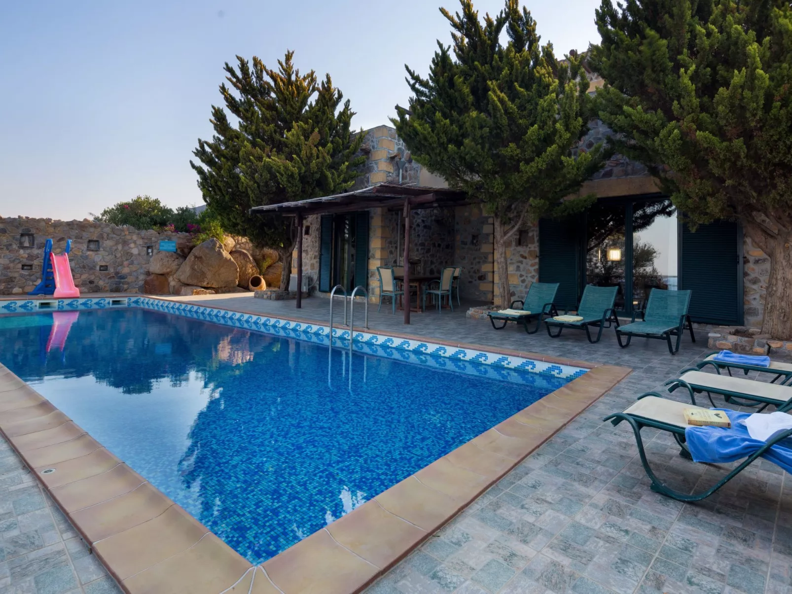 Traditionelle Villa mit Pool und Meerblick Elafonissi-Outside