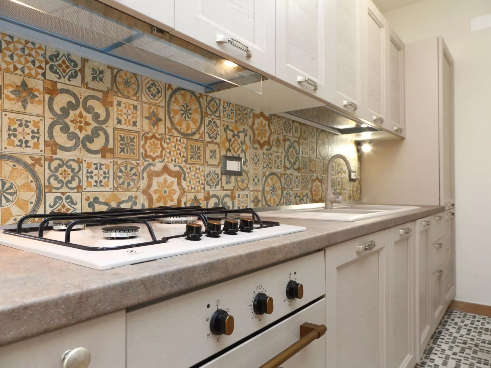 Terrazza della Rocca-Image-tags.info