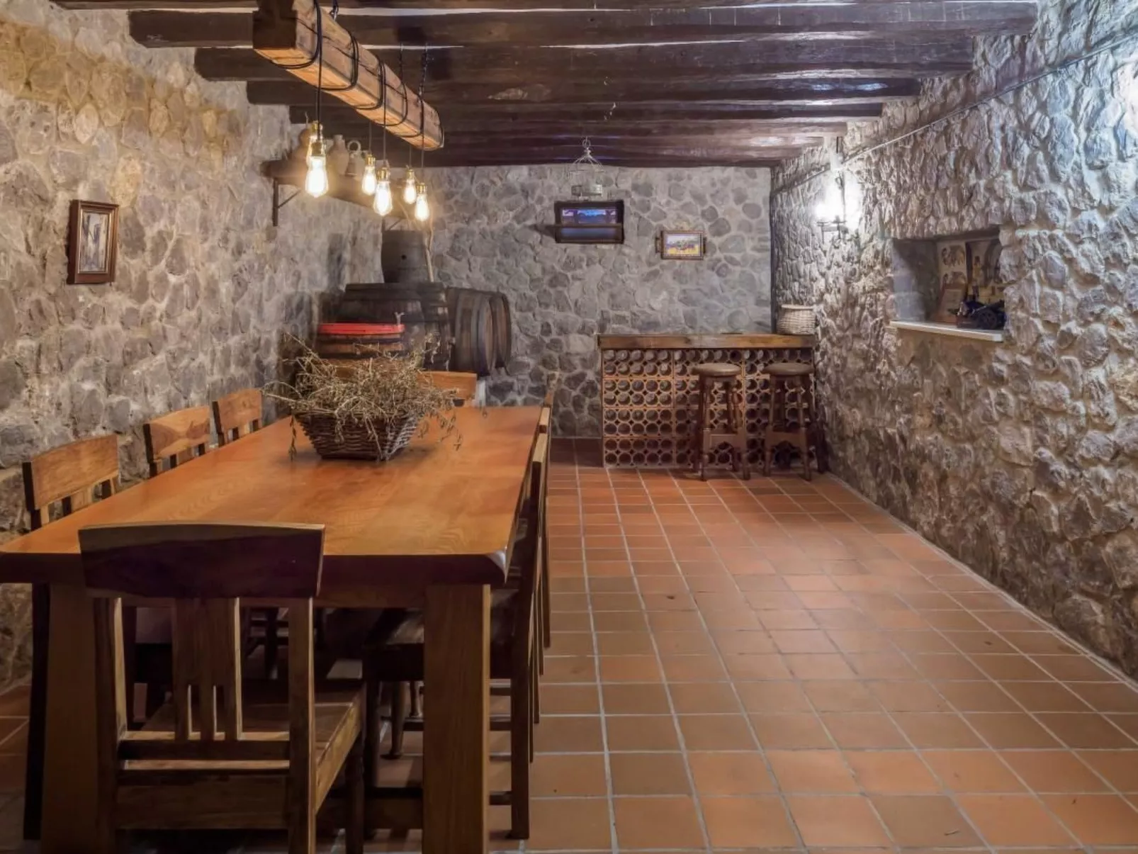 Masia Can Trabal für 24 Gäste mit privatem Pool in der Nähe von Sitges-Image-tags.info