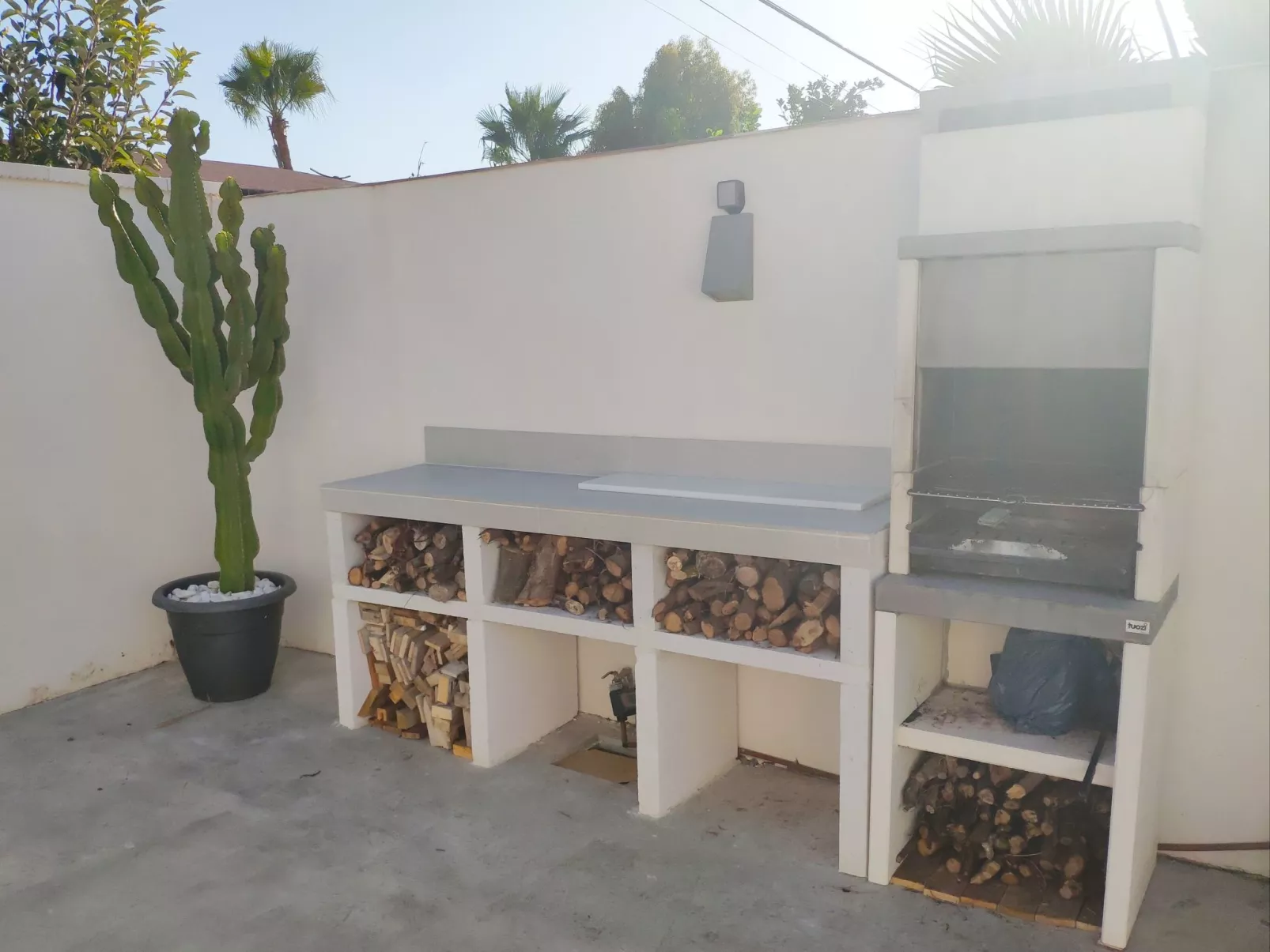 "Arenas house" mit Pool-Dehors