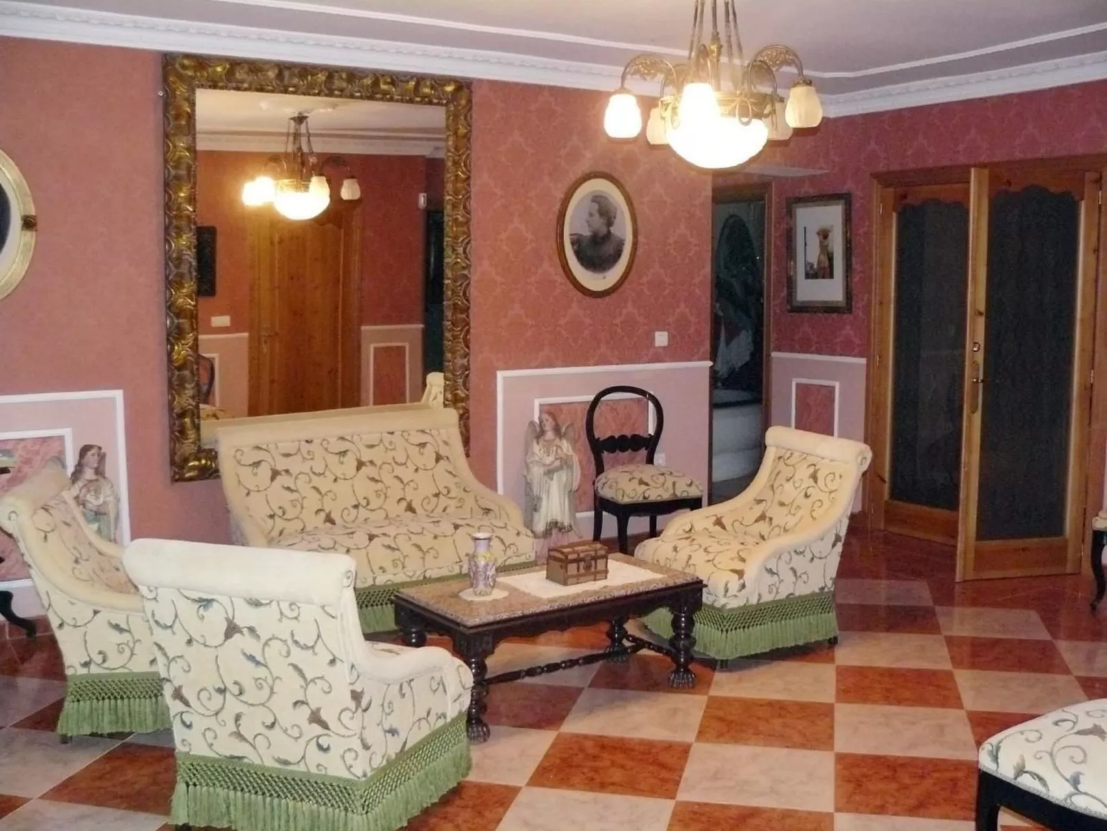 Torre de Campos in Ainzón - Hauptgebäude-Inside