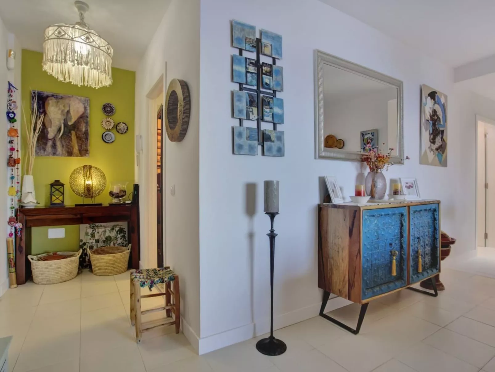 Luxuriöser Rückzugsort mit direktem Meerzugang und Pool-Inside