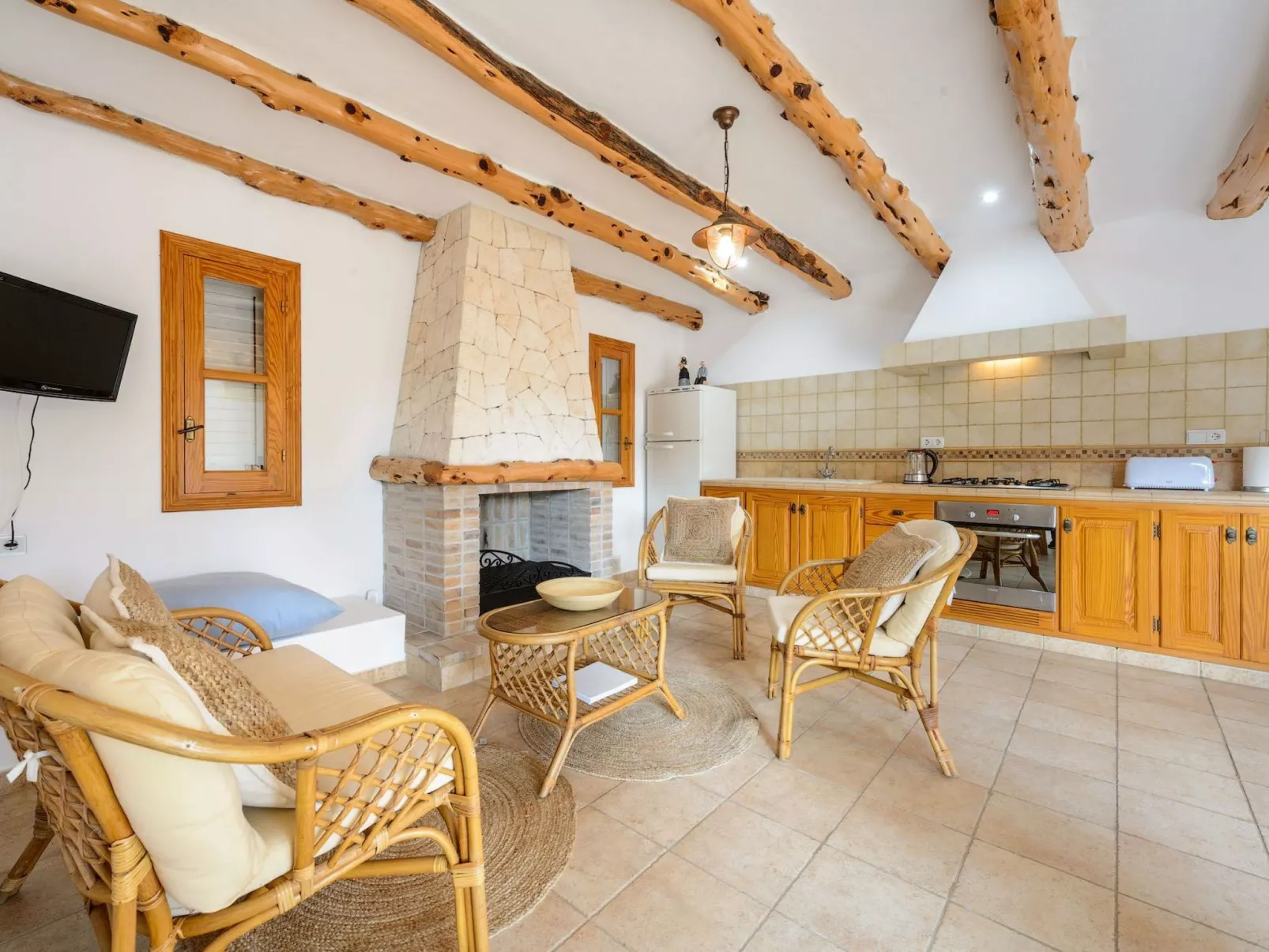 Schöne Villa Belvedere mit 4 Schlafzimmern, 3 Bädern, beheiztem Pool, zwei Whir-Inside