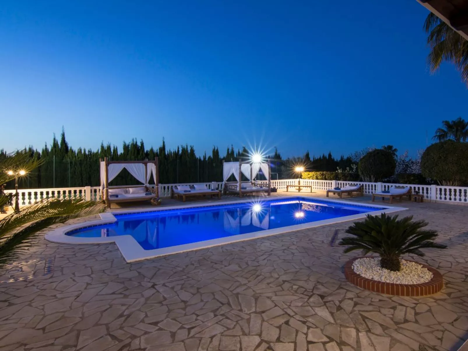 Villa Can Raes-Image-tags.info