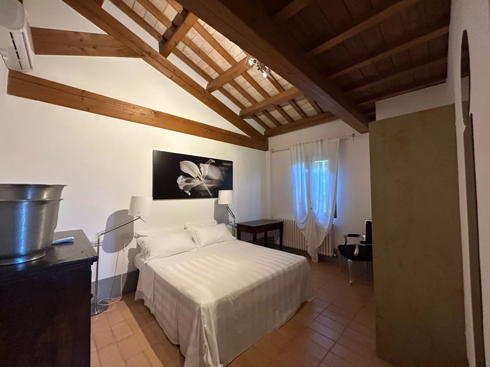 Wohnung mit Privatparkplatz-Dedans