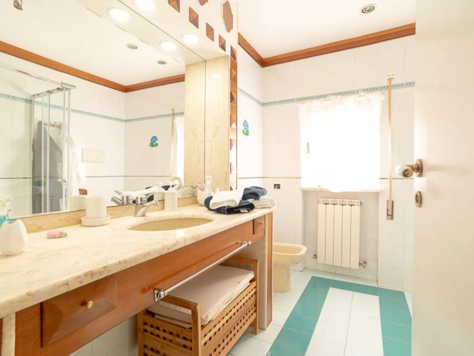 Ferienvilla mit Wasserblick-Dedans