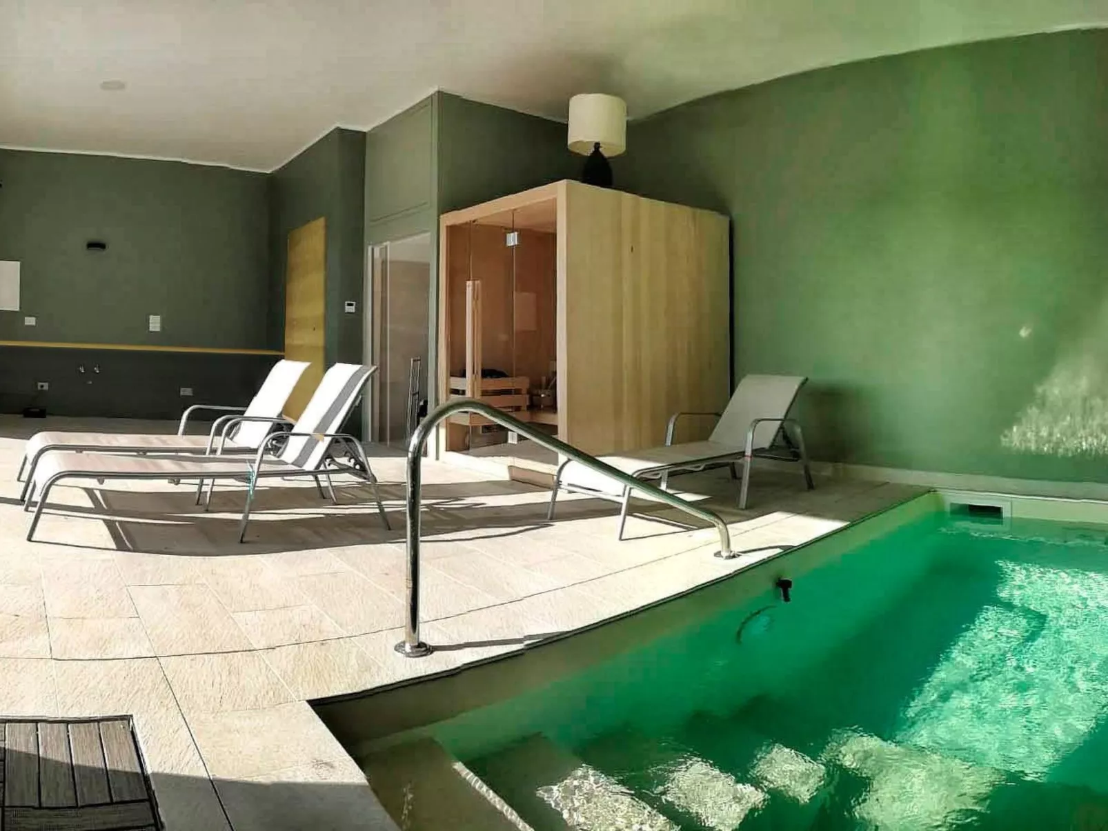 Das Walnusshaus-Dedans