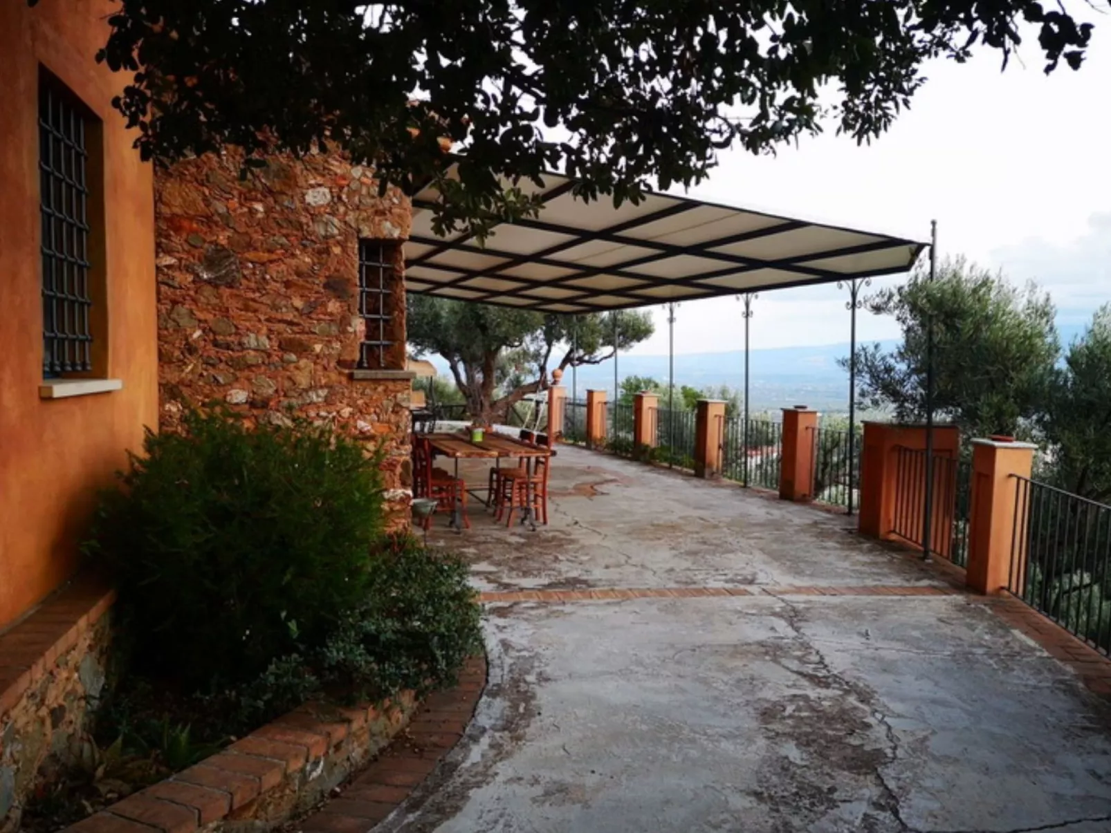 Wunderschöne Villa dei Feaci mit Pool-Outside