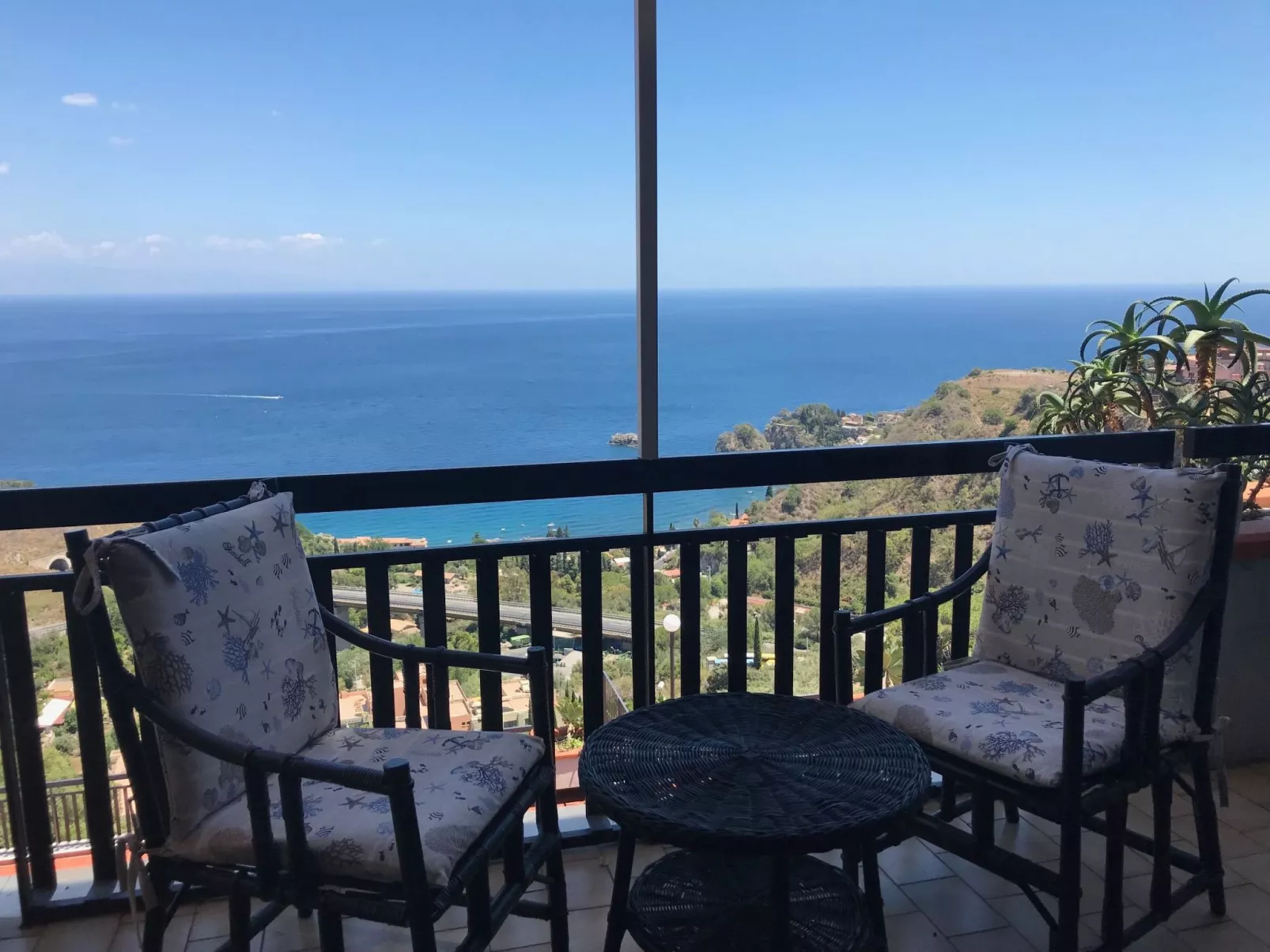 Mit Wasserblick-Outside