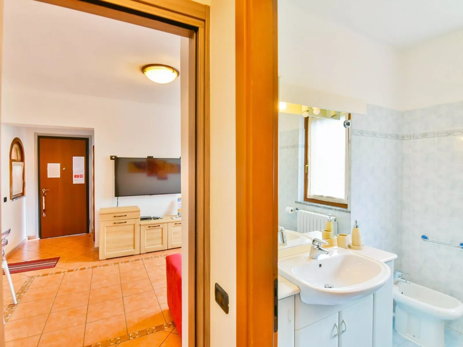 Jane e Jolie Haus privates Schwimmbad und Jacuzzi-Inside