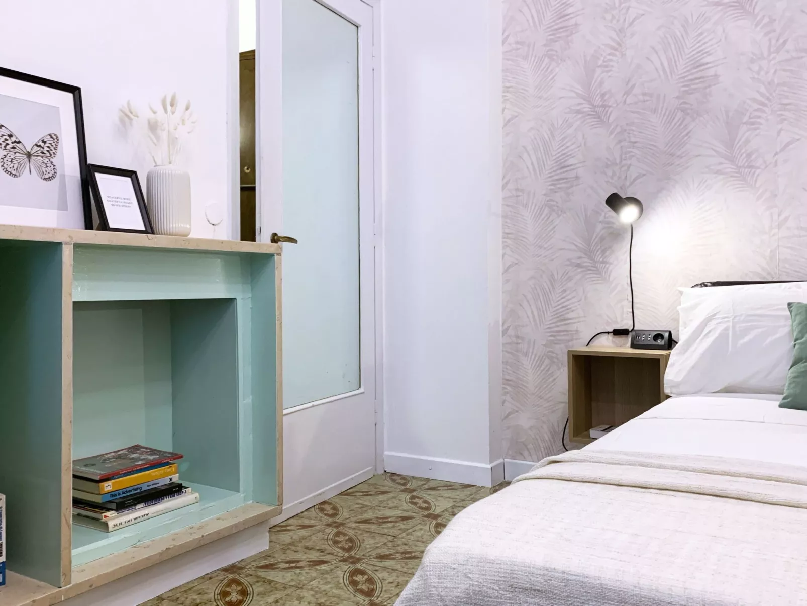 Ein-Zimmer-Wohnung 'Milan' mit Balkon-Drinnen