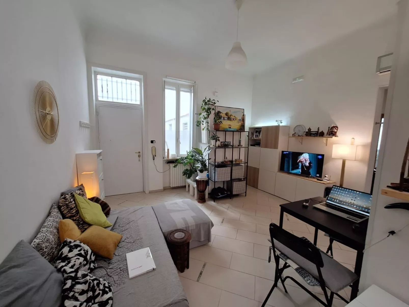 Touristenwohnheim "Via tanzi 27 bari"