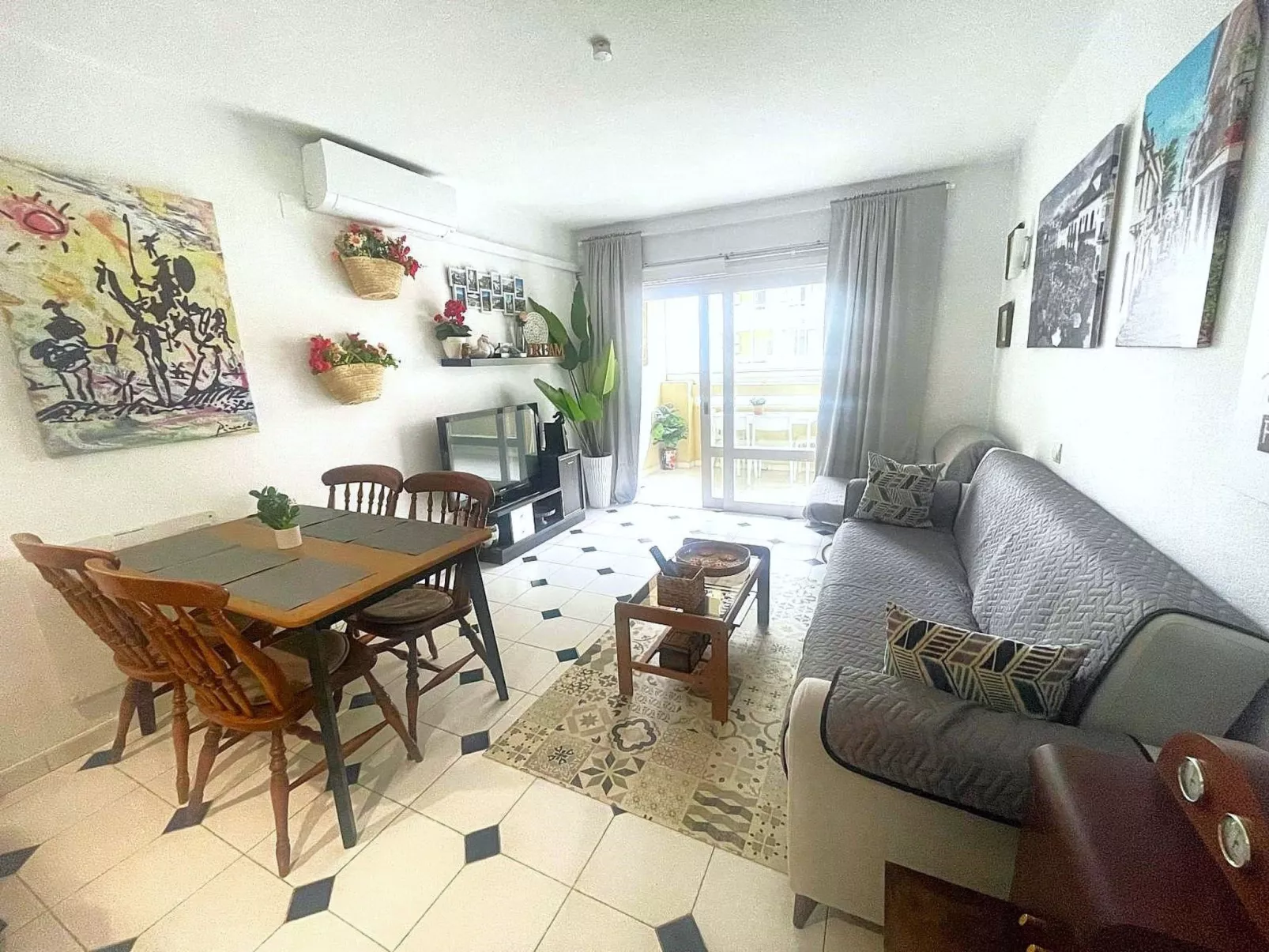 Touristenapartment im Zentrum von Marbella, ganz in der Nähe des Strandes und d-Dedans