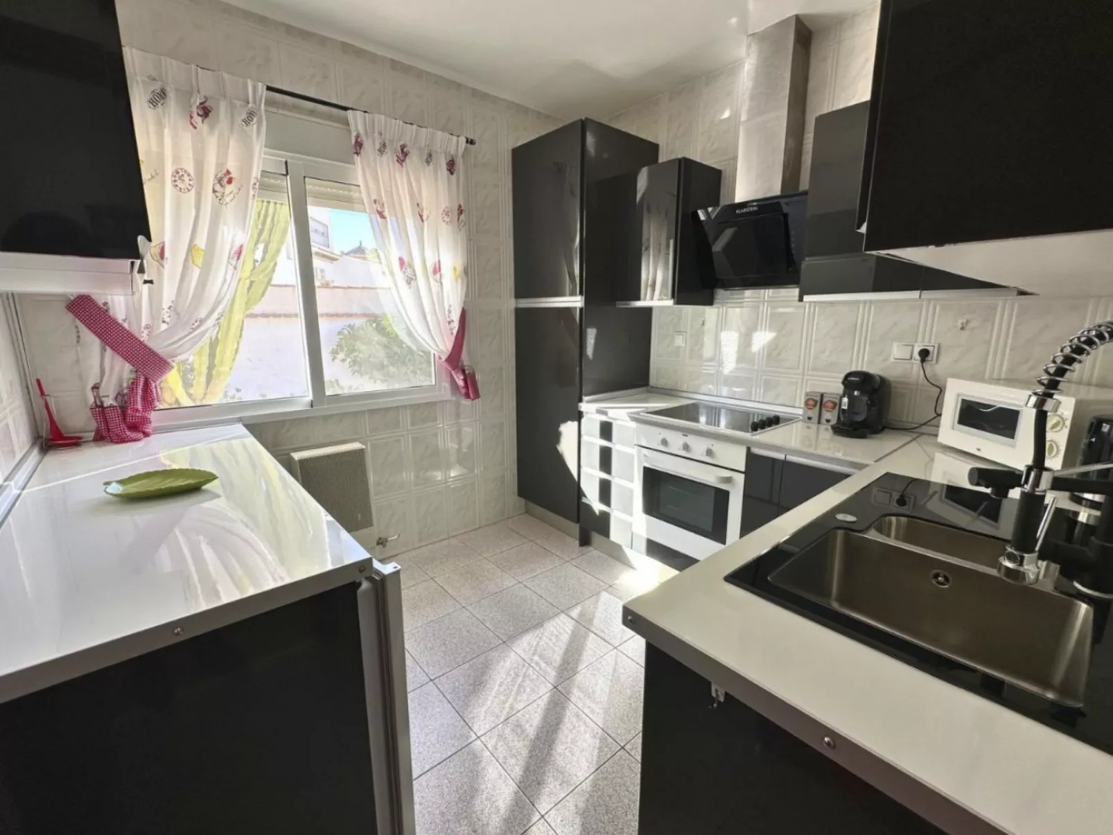 Villa Esmeralda-Image-tags.info