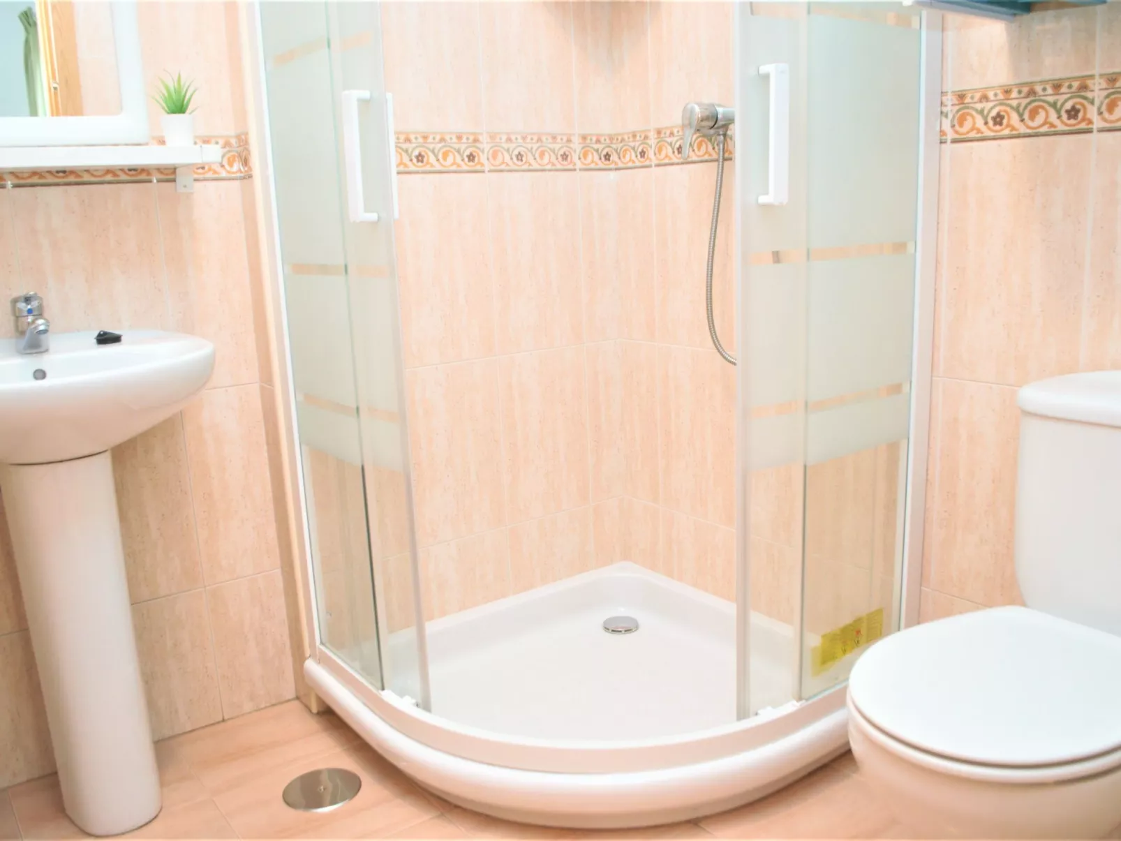 Erdgeschosswohnung mit Balkon für 4 Personen-Dedans