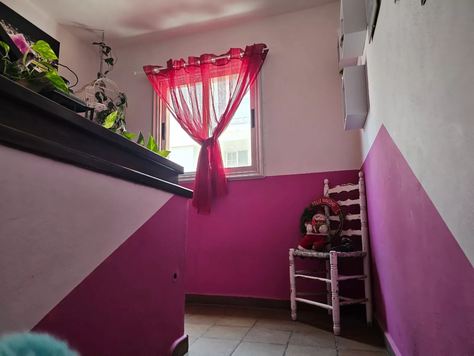 Für 6 Personen ca. 90 m - Drinnen