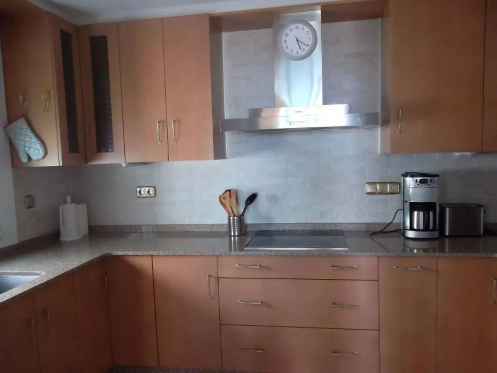 Cielo en Oasis-Outside