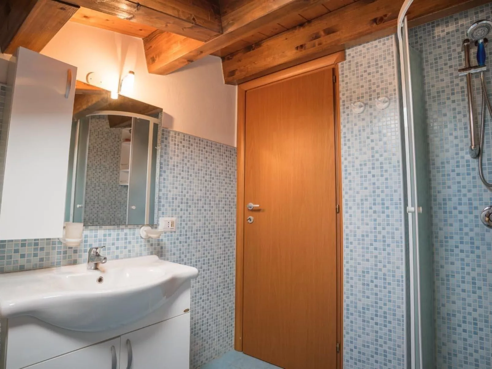 Agamennone, Wohnung 20 Meter vom Meer entfernt mit einer möblierten Terrasse.-Image-tags.info