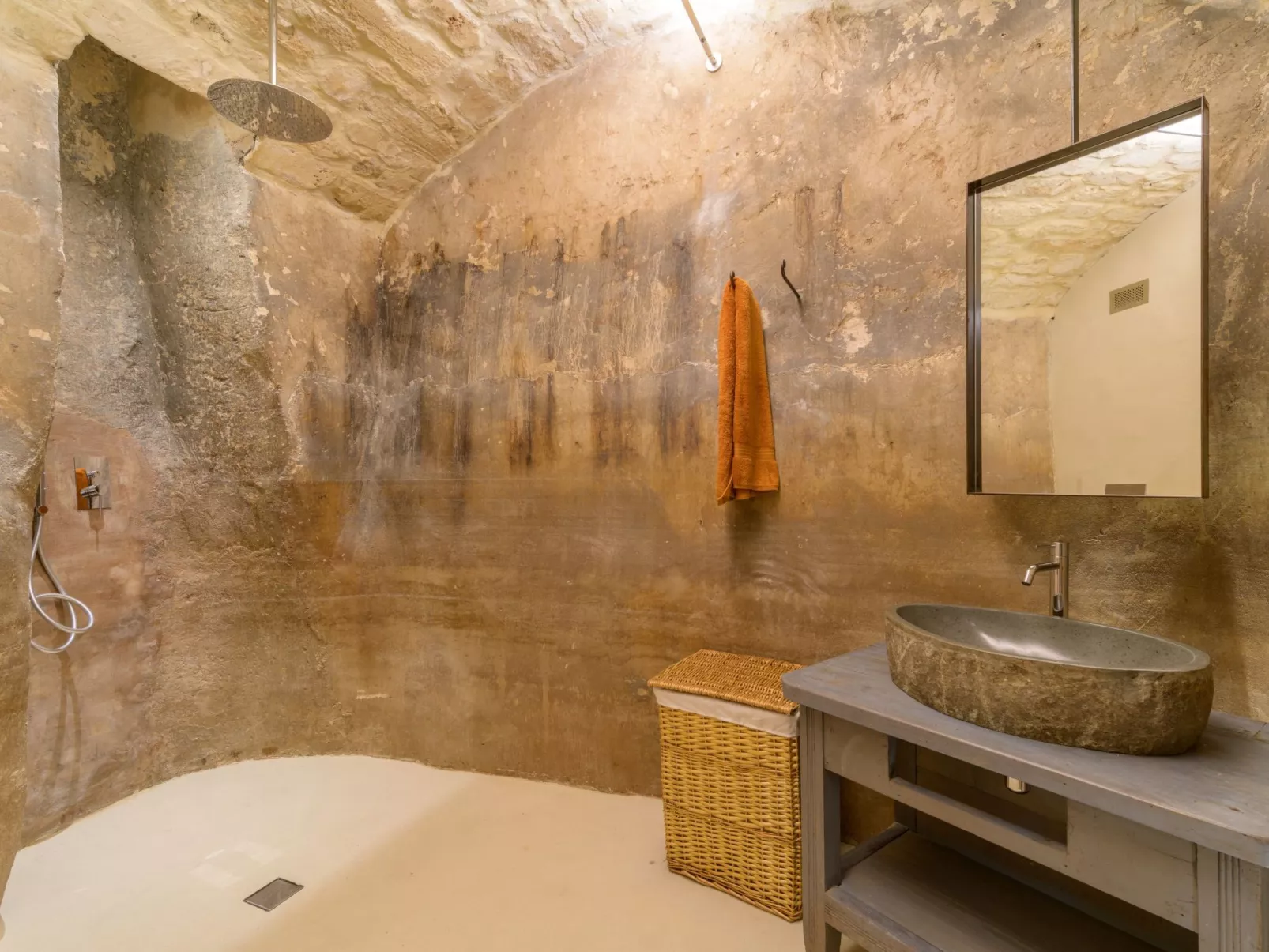 Wohnung 'Casa del Pozzo' mit Terrasse-Image-tags.info