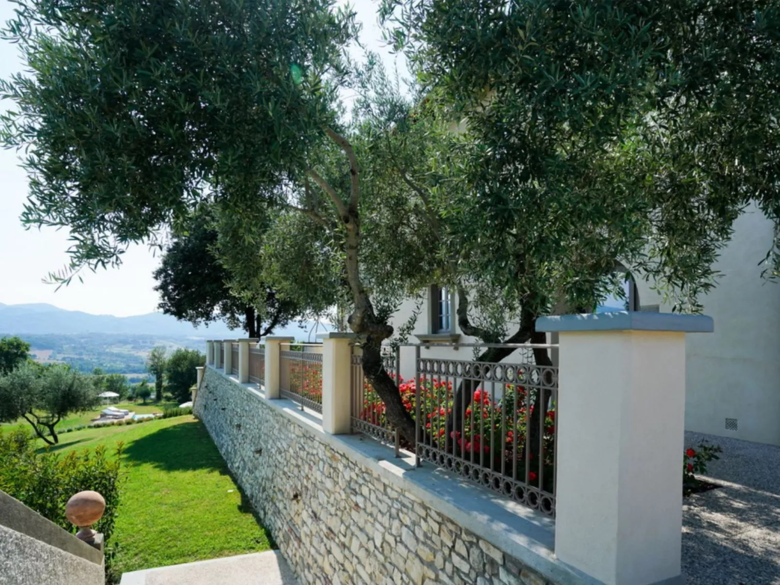 Luxuriöse Villa mit privatem Pool in der Nähe von Firenze-Outside