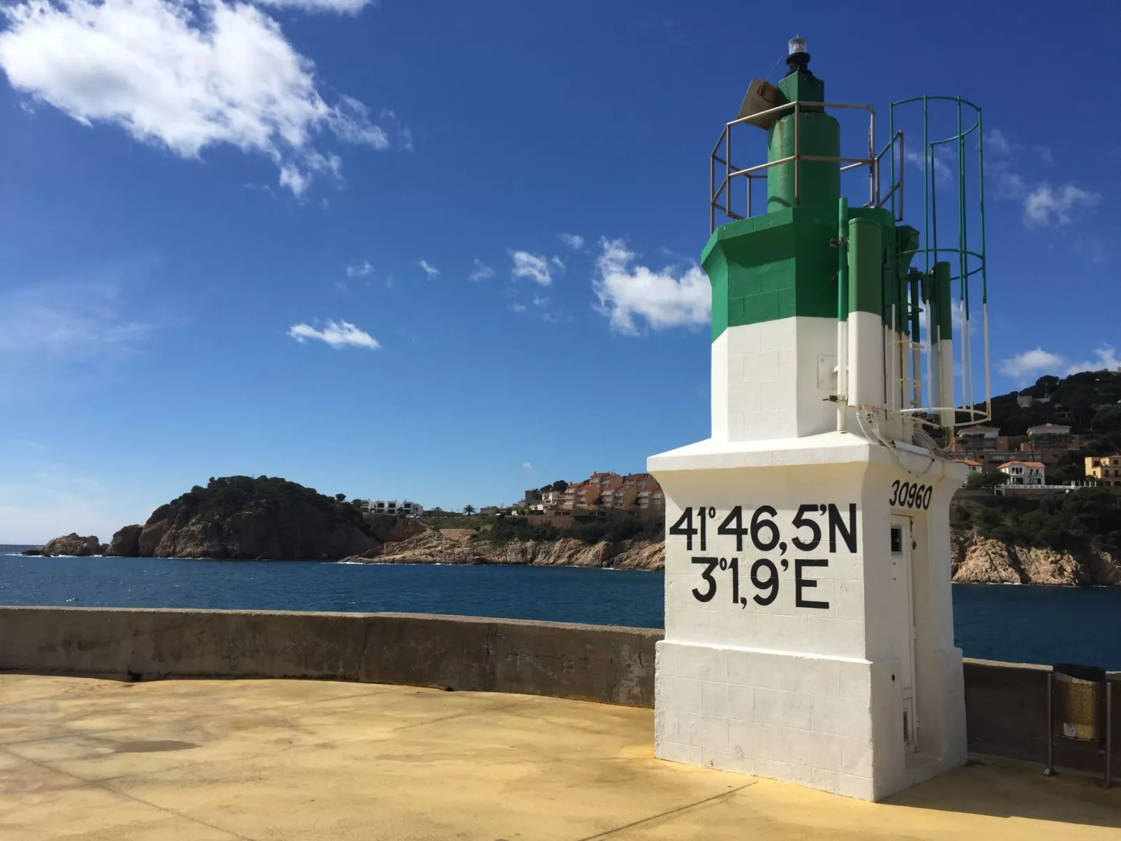 Gemütliches Ferienhaus mit Pool und Meerblick-Image-tags.info