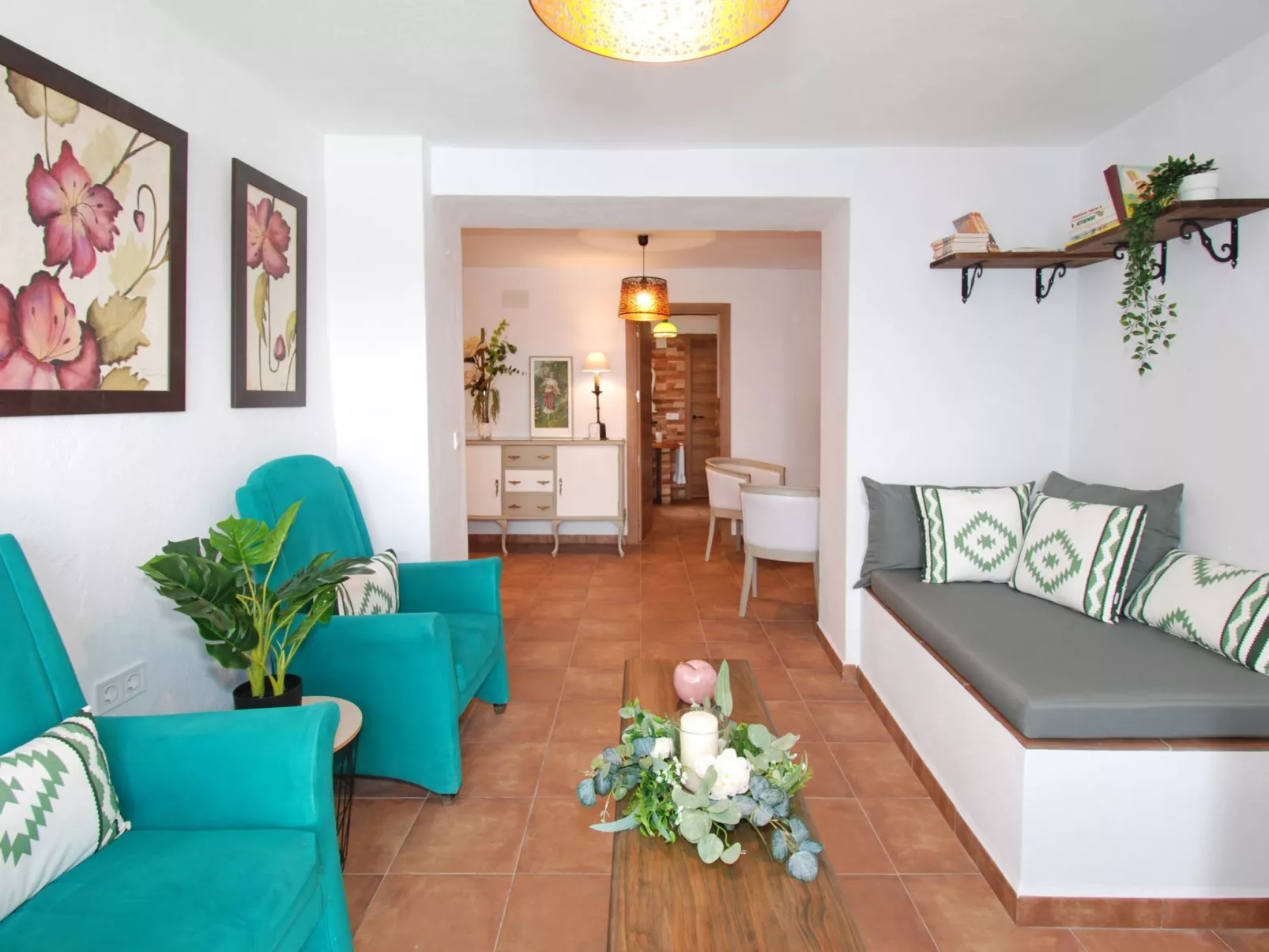 In Comares mit Offenem Kamin-Inside