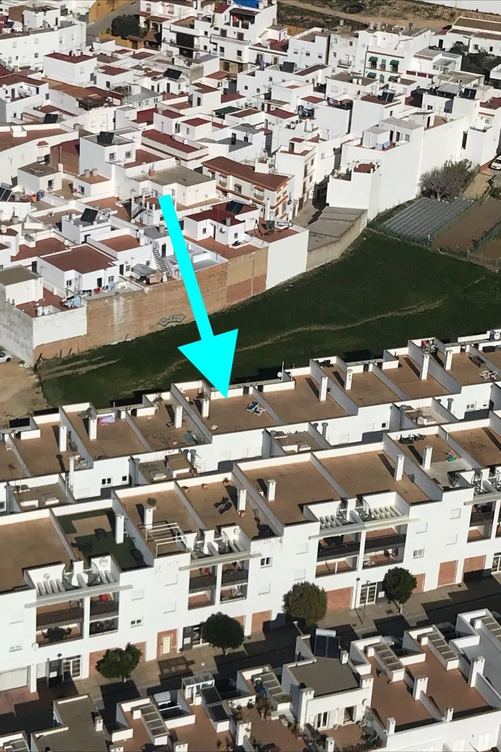 Helle und geräumige Wohnung in Conil-Draußen