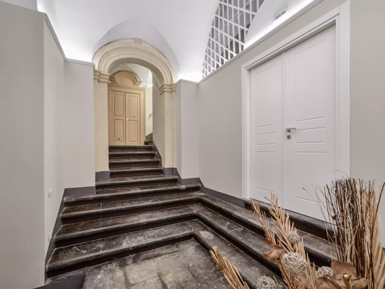 Großes Appartement in Ragusa mit Kleinem Balkon-Image-tags.info