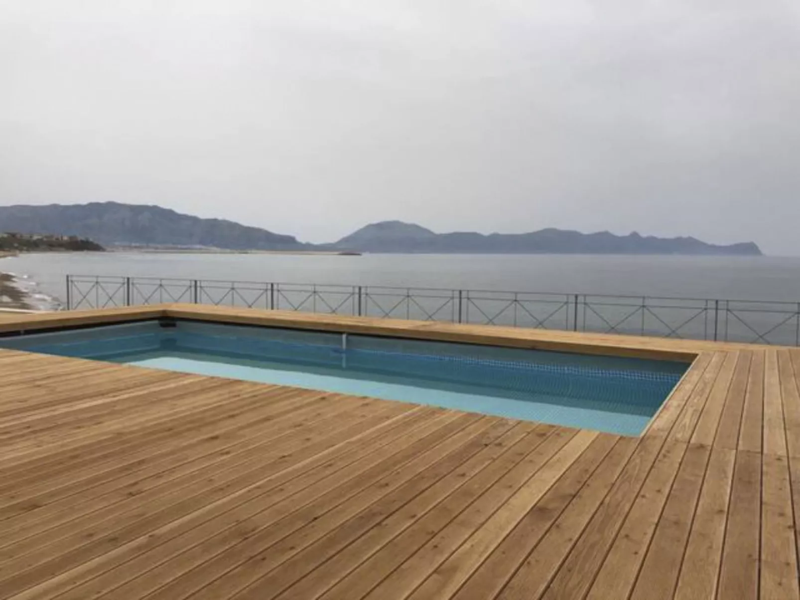 Villa Loreley Marina Beach Resort-Draußen