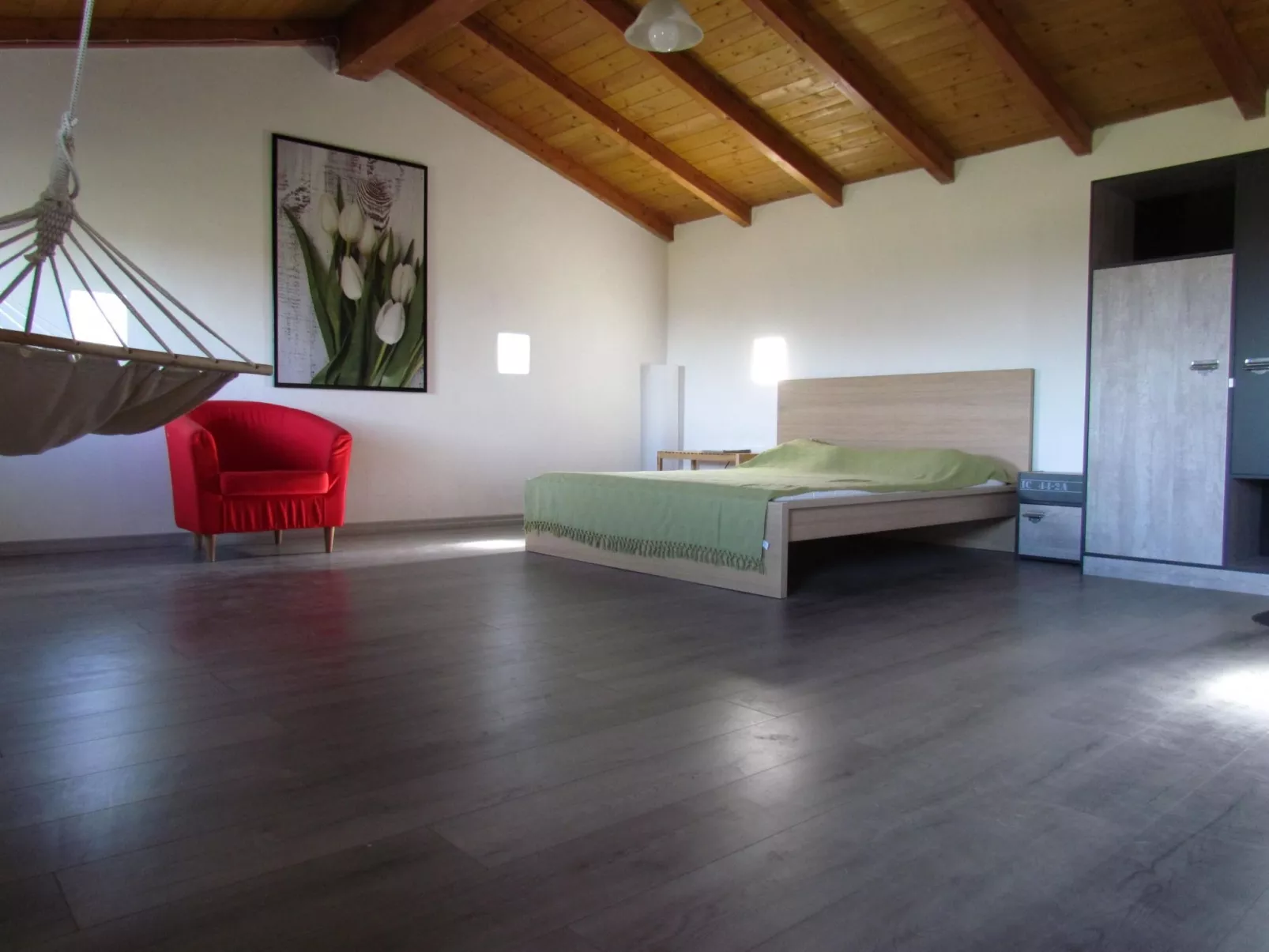 Unterkunft in einer Höhle mit Privatparkplatz-Inside