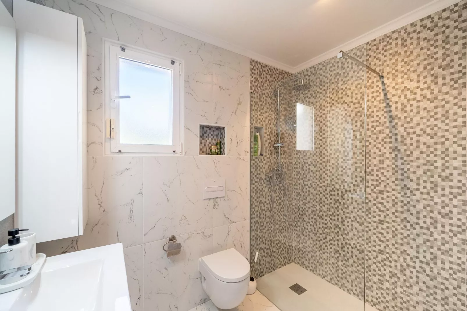 Villa Javea-Bathroom