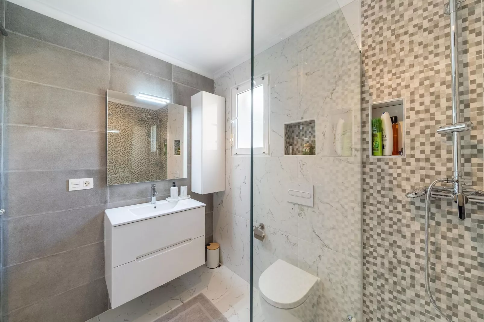 Villa Javea-Bathroom