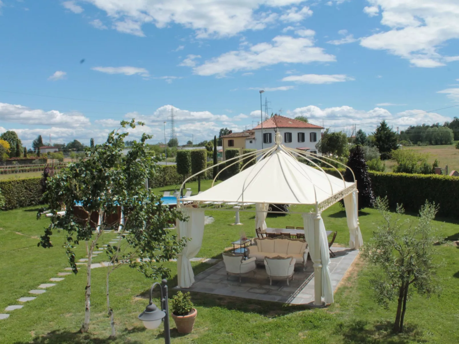 La Valinfiore Charmantes Haus-Draußen