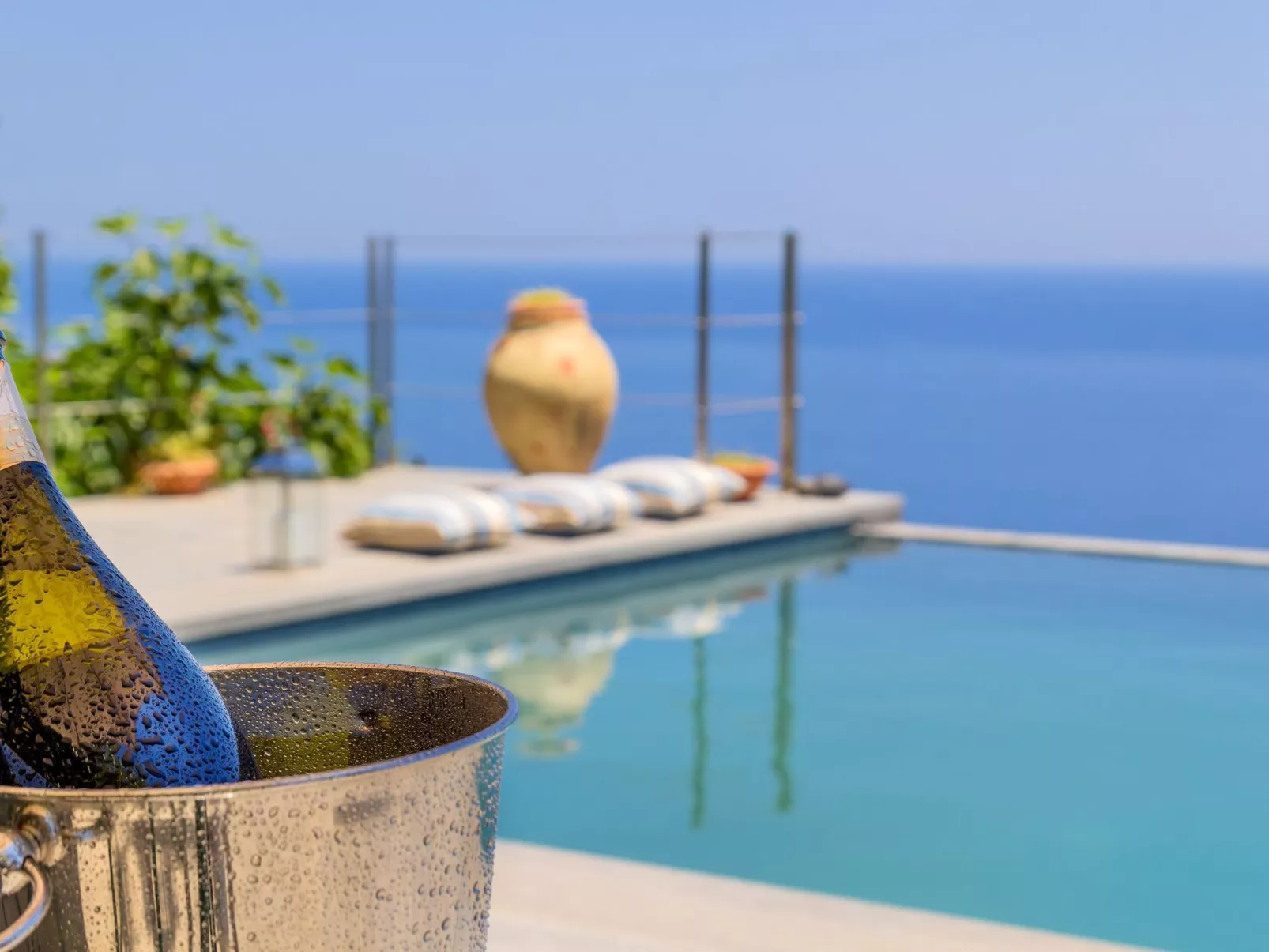 Villa Battiato - Haus n Pool