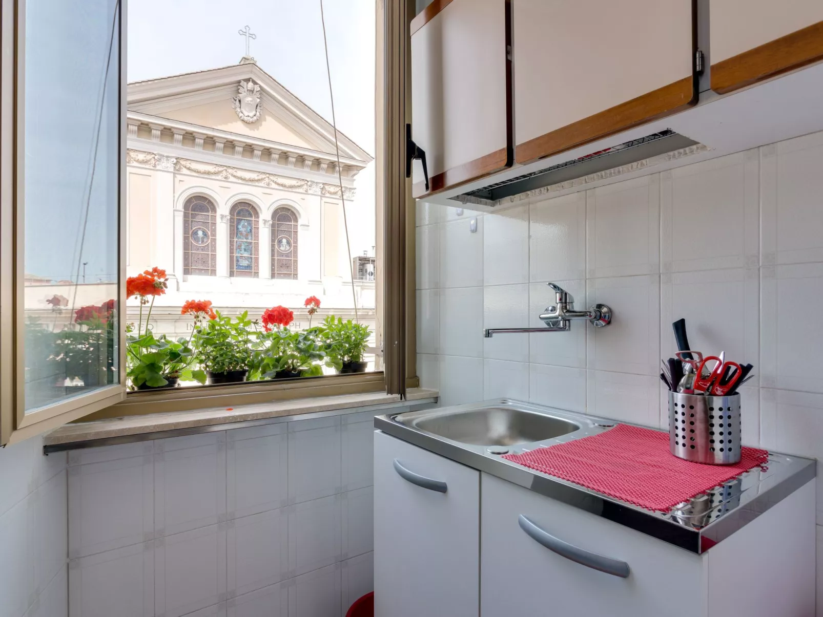 "St Joseph 12" mit Wi-Fi-Drinnen