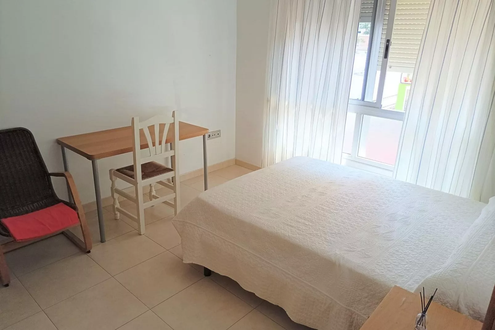 Almeria capital apartamento centrico cerca de la playa-Chambre