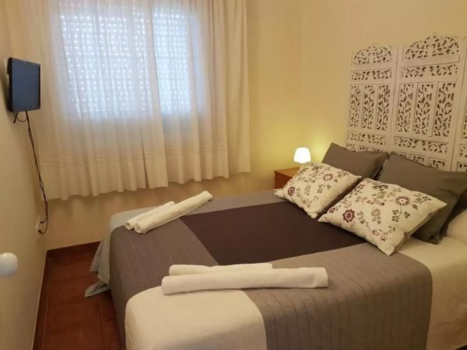 In Empuriabrava mit Grill-Inside