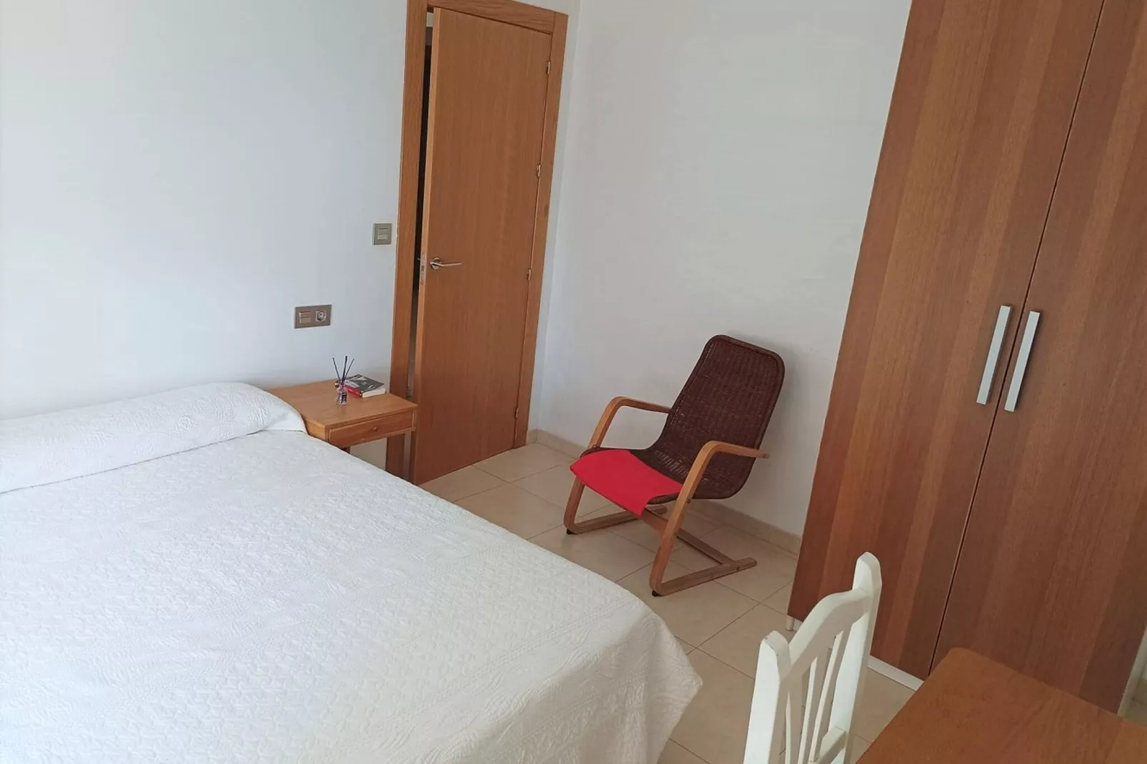 Almeria capital apartamento centrico cerca de la playa-Chambre