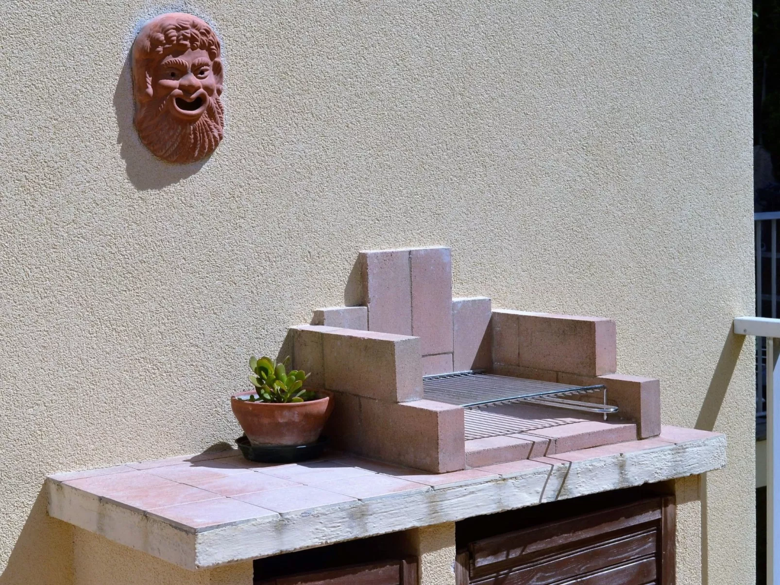 Wohnung in Moneglia mit Terrasse und Grill-Draußen