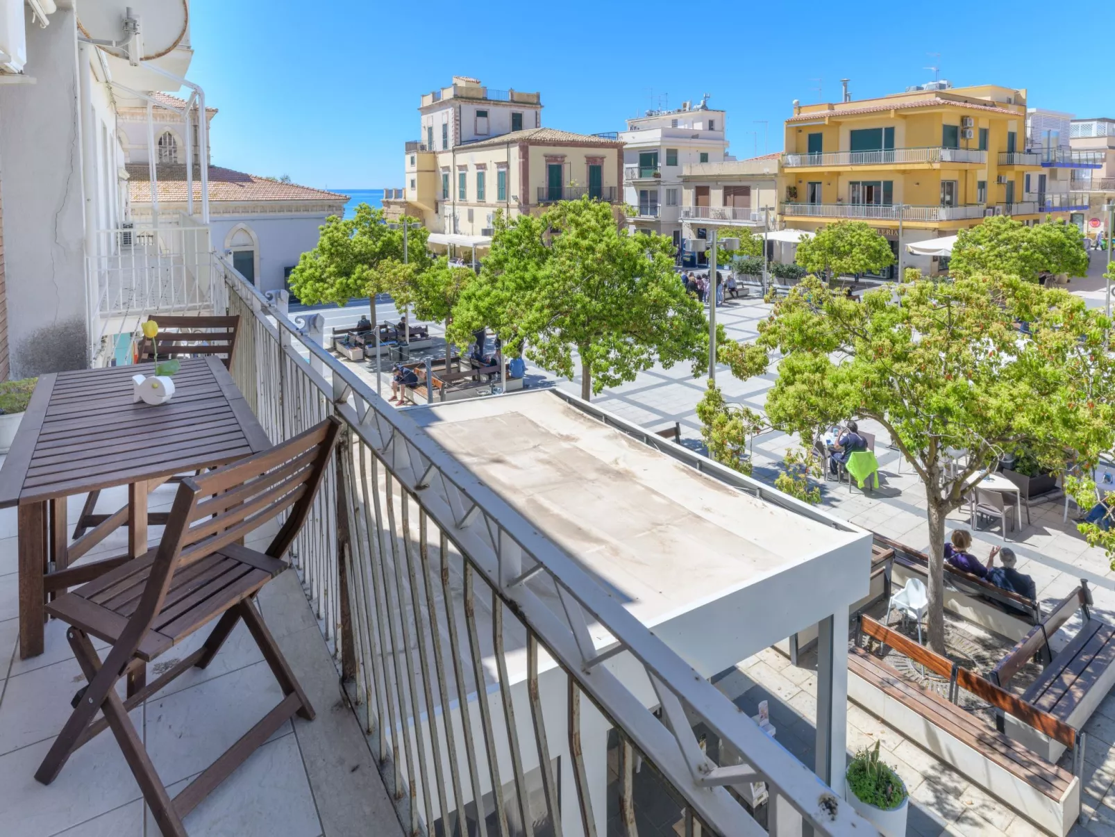 Talete, im Zentrum 40 m vom Strand entfernt-Outside