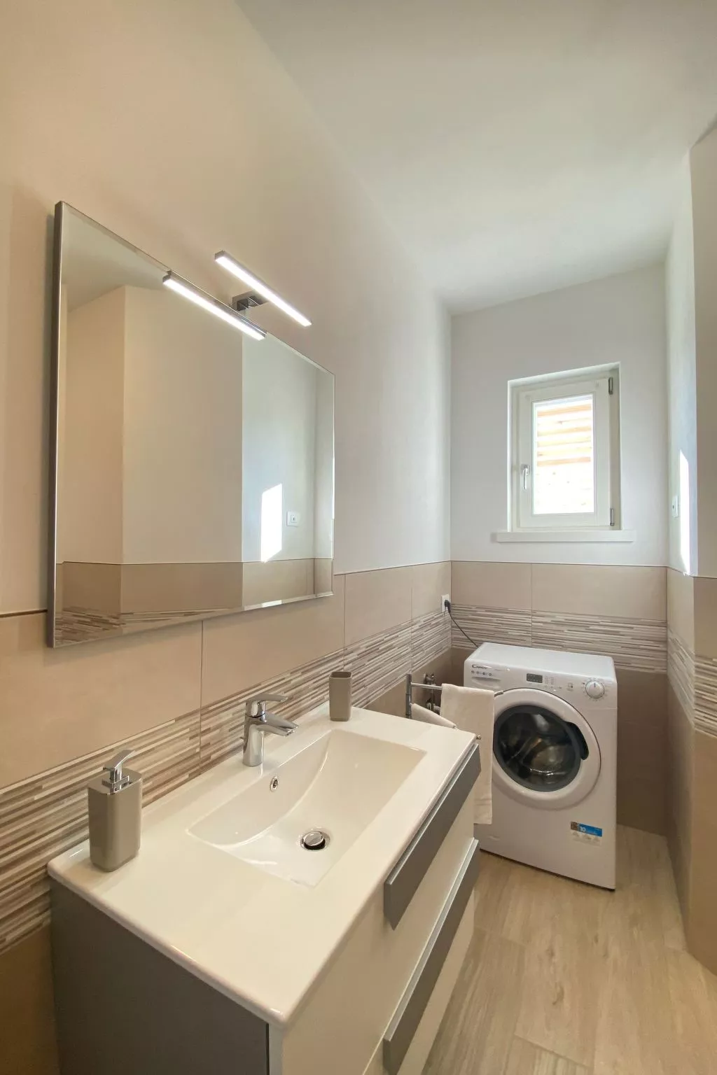 Wohnung 'Vanessa' mit Terrasse-Drinnen