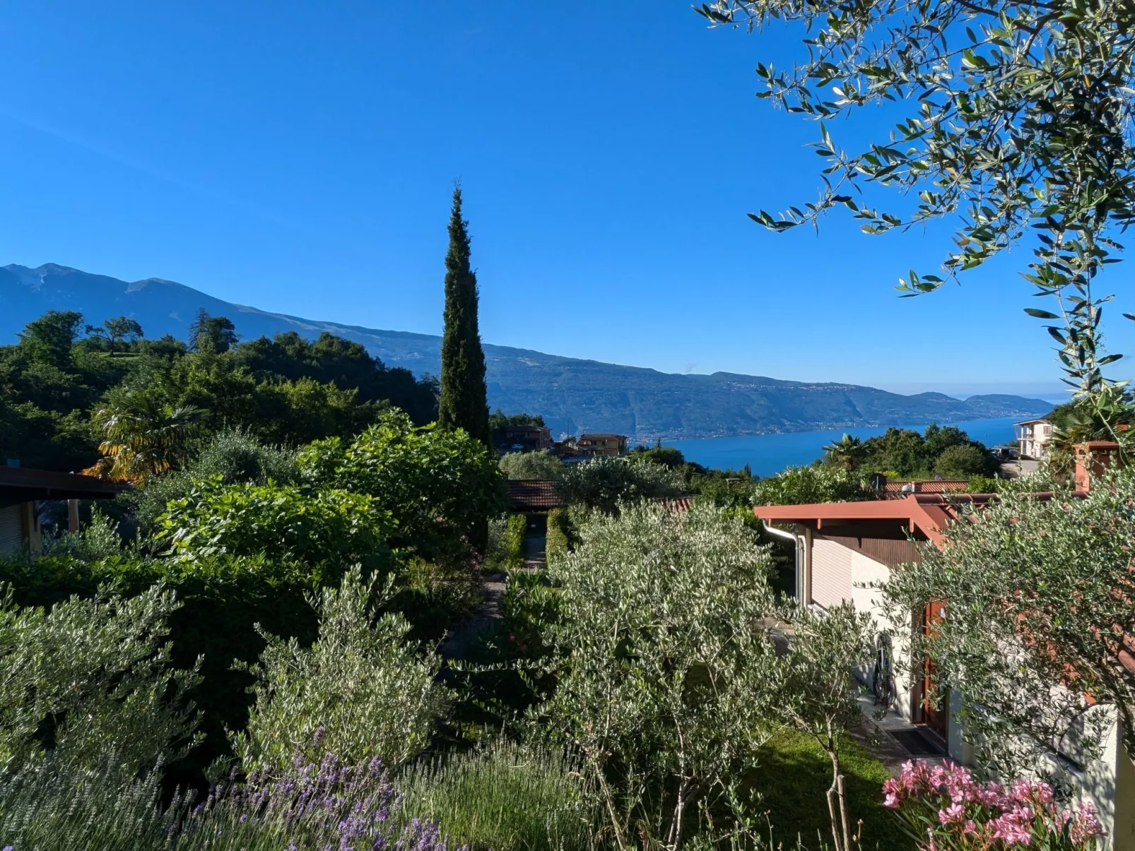 Oliveto Tignale-Outside