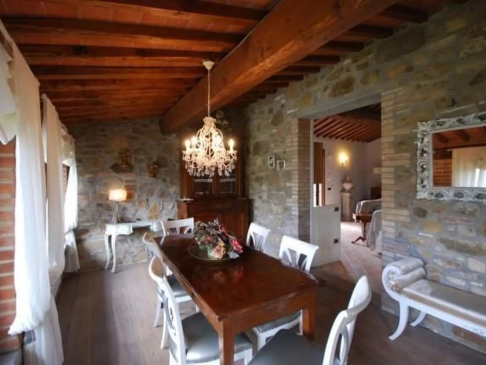 Gemütliches Ferienhaus mit Privatem Pool-Inside