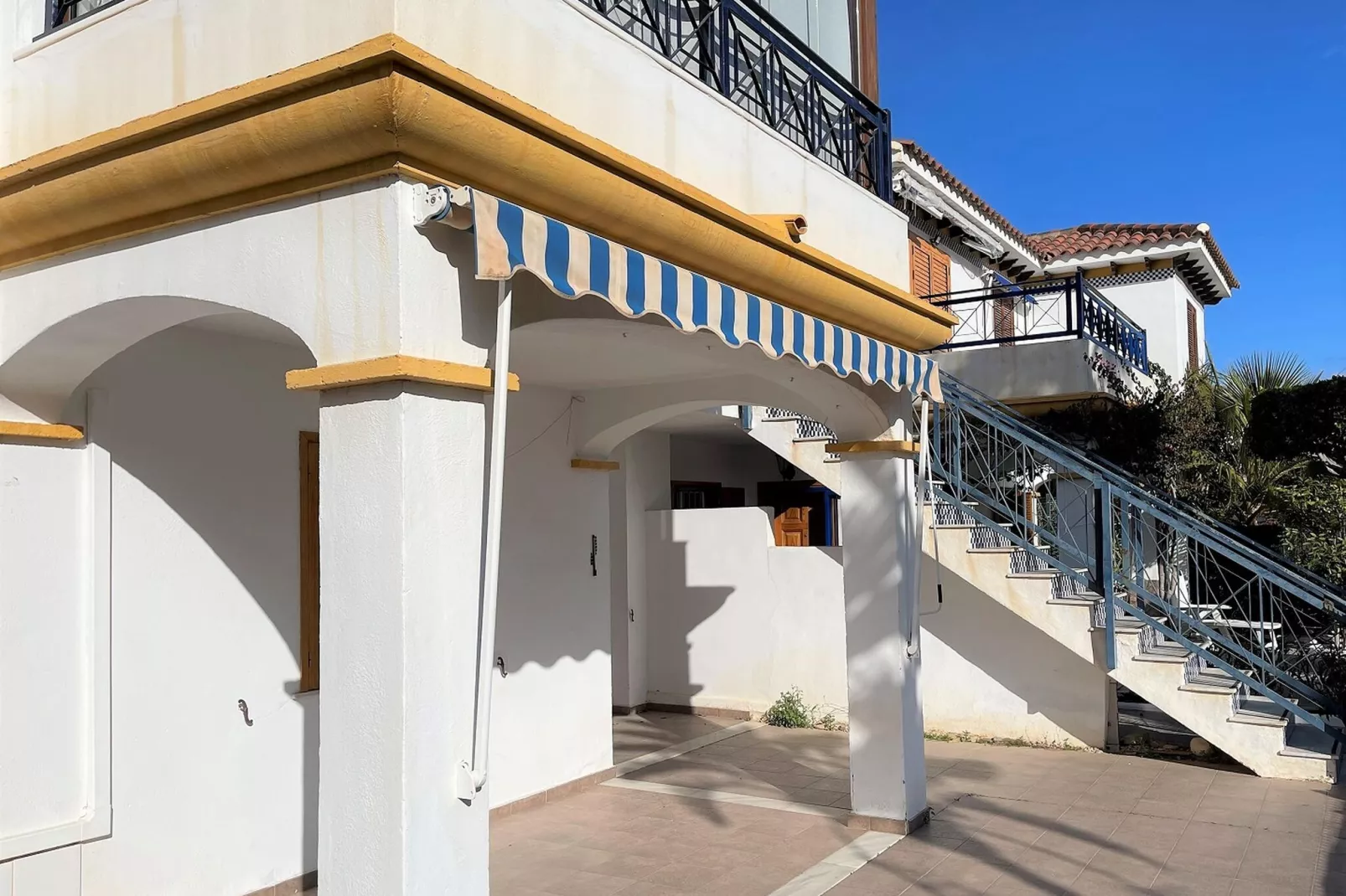 Apartamento Planta Baja con terraza-Exterior summer