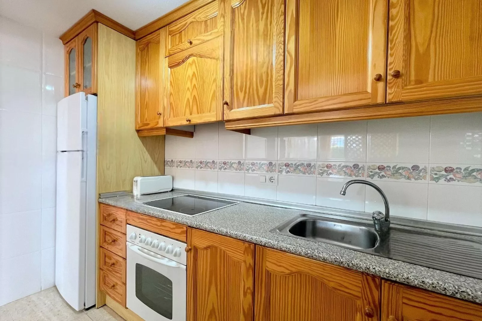 Apartamento Planta Baja con terraza-Kitchen