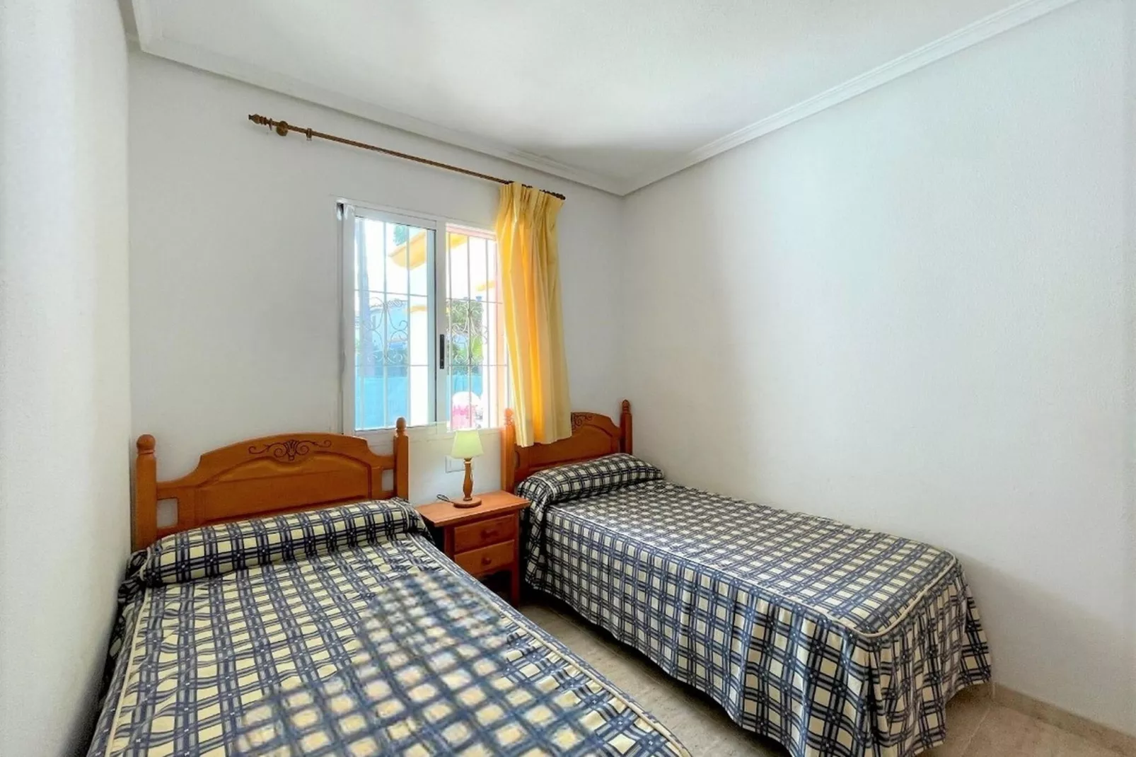 Apartamento Planta Baja con terraza-Bedroom