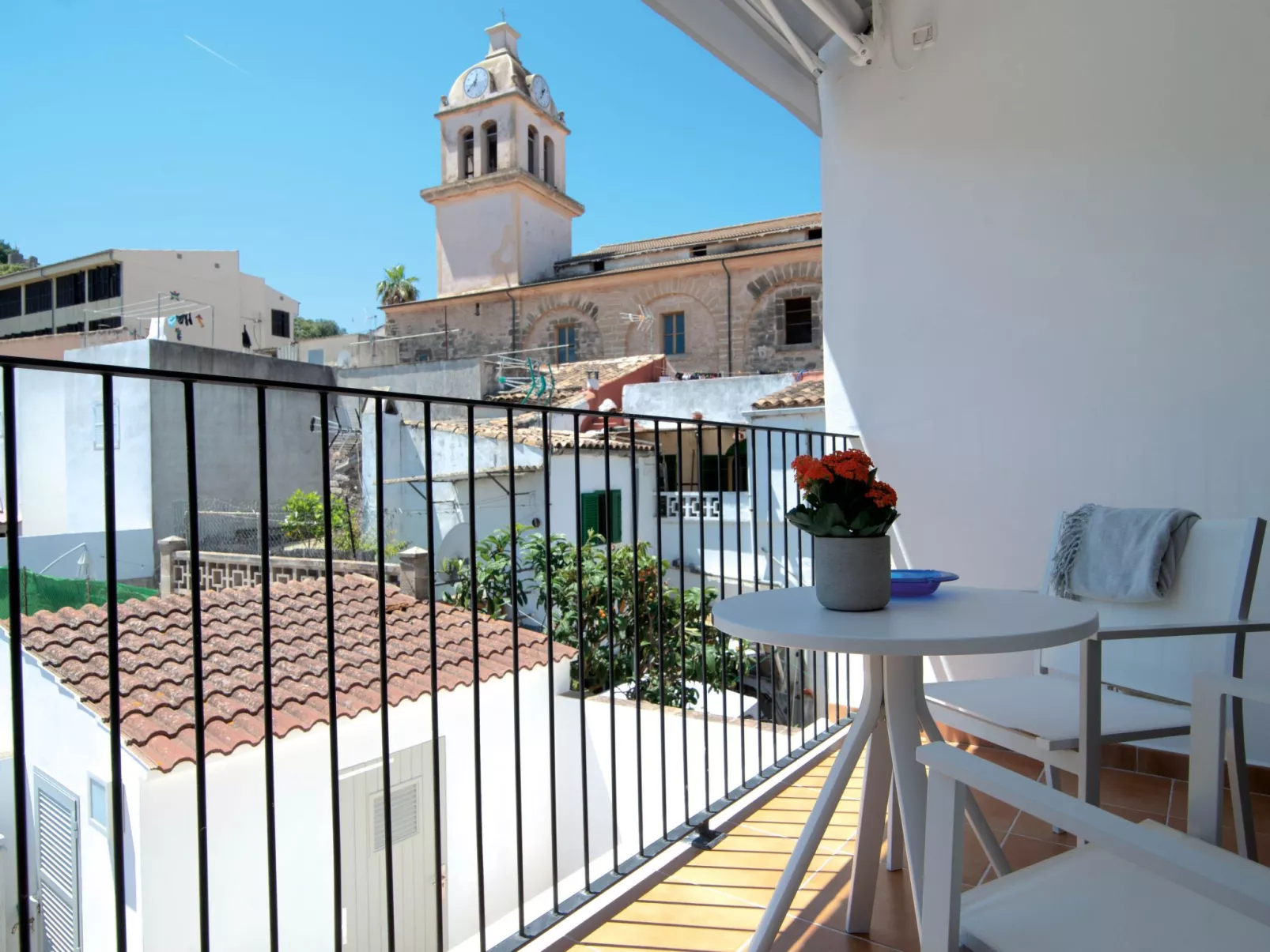 Wohnung 'Can Serol' mit eigener Terrasse-Outside