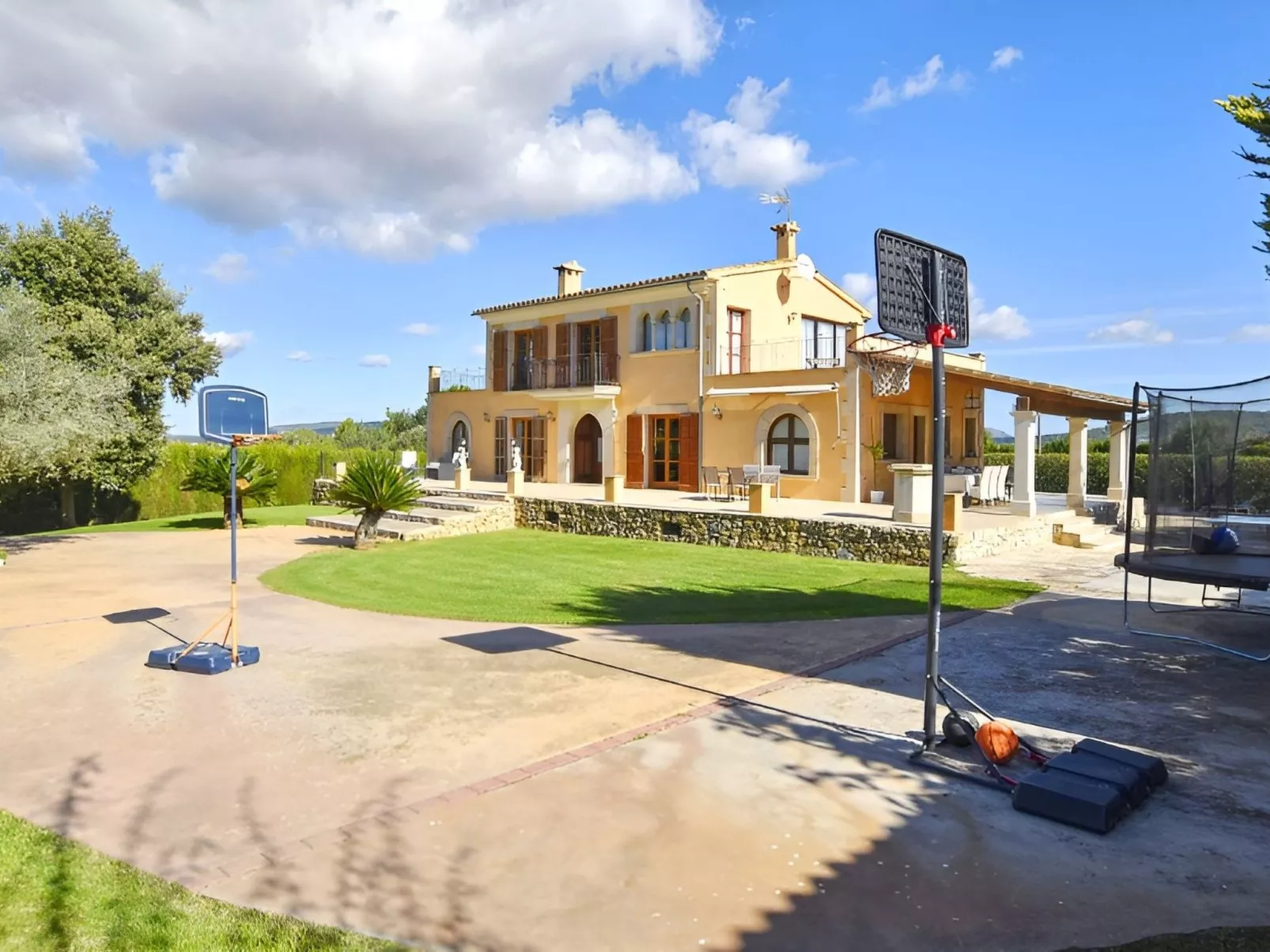 Schöne Finca in der Nähe der Rafal Nadal Akademie-Draußen