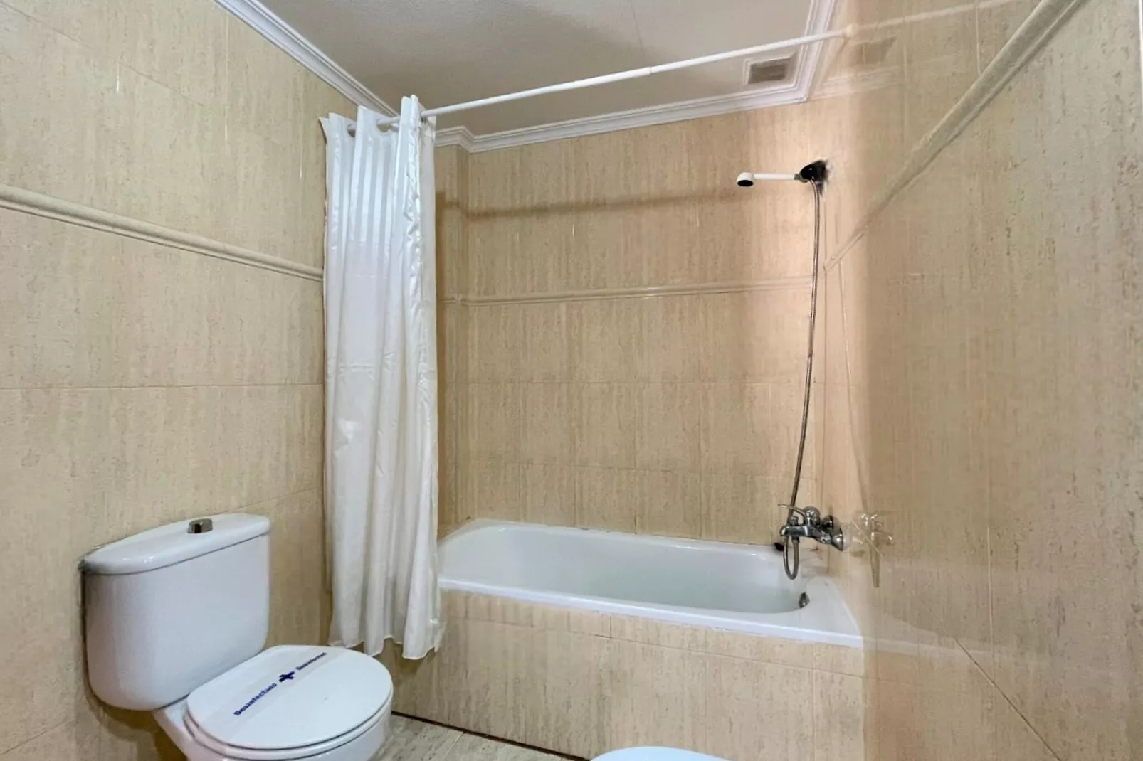 Apartamento Planta Baja con terraza-Bathroom